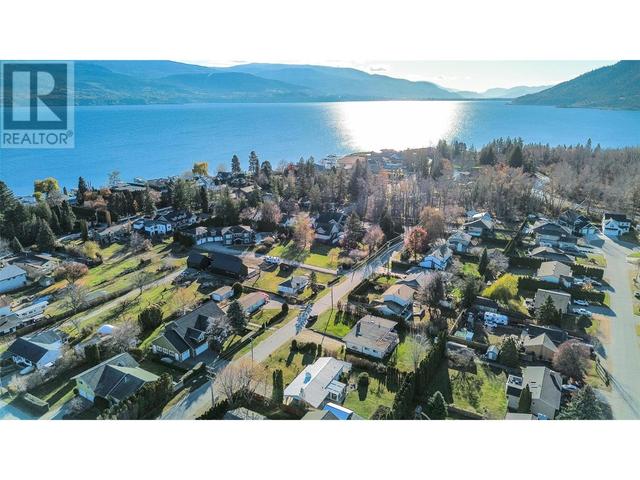 5214 Nixon Rd, House detached with 3 bedrooms, 2 bathrooms and 8 parking in Summerland BC | Image 3
