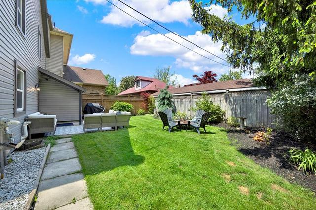 124 Blucher St, House semidetached with 3 bedrooms, 1 bathrooms and 2 parking in Kitchener ON | Image 13