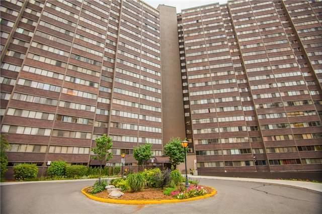 804 - 11 Wincott Dr, Condo with 2 bedrooms, 1 bathrooms and 1 parking in Etobicoke ON | Image 1
