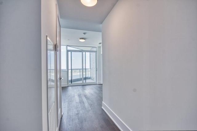 PH-19 - 1 Edgewater Dr, Condo with 2 bedrooms, 3 bathrooms and 1 parking in Toronto ON | Image 2