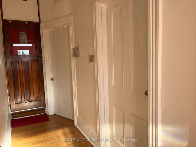 MAIN - 40 Gordon St, House semidetached with 2 bedrooms, 1 bathrooms and 0 parking in Toronto ON | Image 19