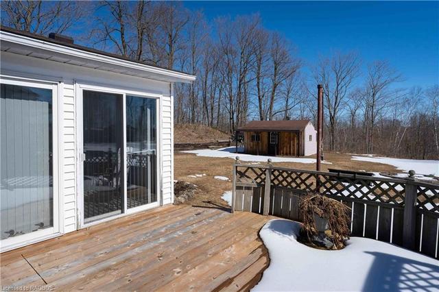 90 Carson Lake Cres, House detached with 3 bedrooms, 1 bathrooms and null parking in Sauble Beach ON | Image 41