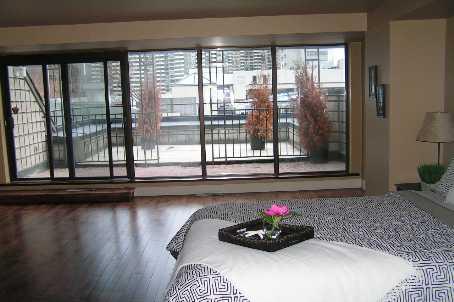 PH2 - 17 Yorkville Ave, Condo with 2 bedrooms, 3 bathrooms and null parking in Toronto ON | Image 7