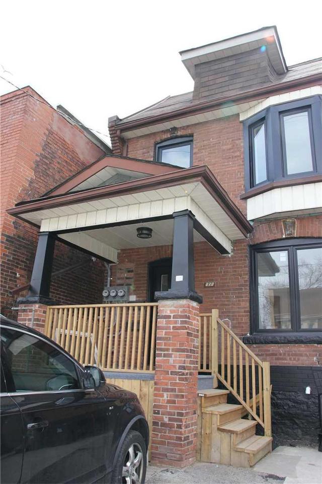 MAIN - 151 Wallace Ave, House detached with 2 bedrooms, 1 bathrooms and 1 parking in Toronto ON | Image 2
