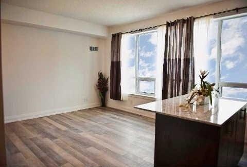 PH208 - 7161 Yonge St, Condo with 2 bedrooms, 2 bathrooms and 1 parking in Thornhill ON | Image 6