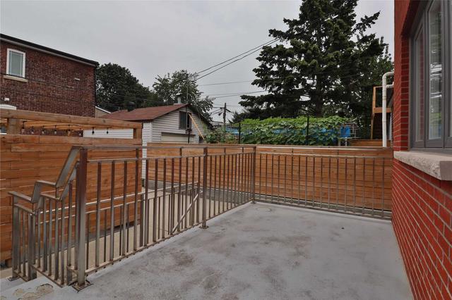 MAIN - 35 Cloverdale Rd, House detached with 2 bedrooms, 1 bathrooms and 0 parking in Toronto ON | Image 7