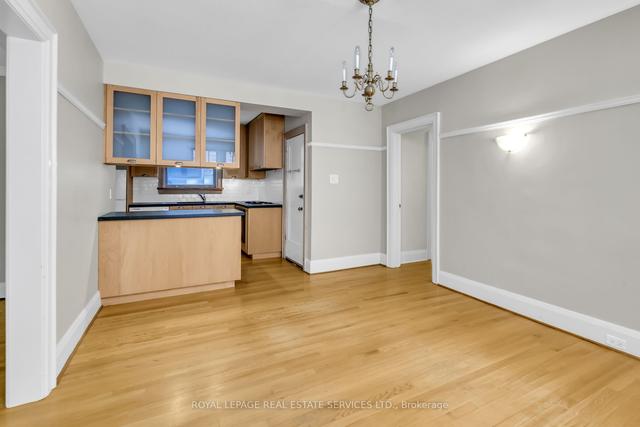 MAIN - 18 Highbourne Rd, House other with 3 bedrooms, 1 bathrooms and 1 parking in Toronto ON | Image 5