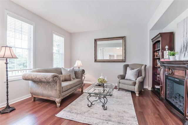 9 Kawartha Lane, House detached with 4 bedrooms, 5 bathrooms and 3 parking in Markham ON | Image 32