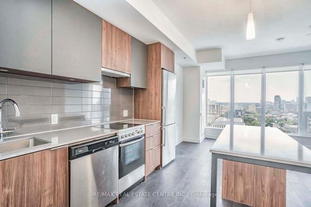 2406 - 203 College St, Condo with 2 bedrooms, 2 bathrooms and 0 parking in Toronto ON | Image 25