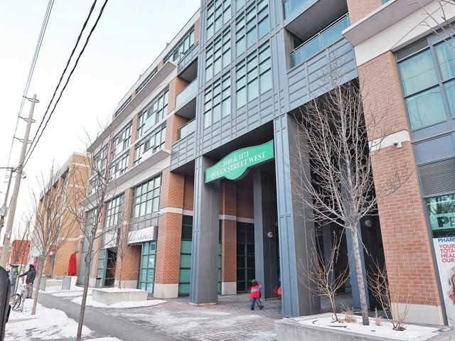 909 - 1171 Queen St W, Condo with 2 bedrooms, 2 bathrooms and 1 parking in Toronto ON | Image 1