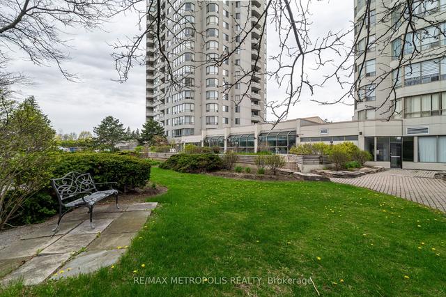 201 - 150 Alton Towers Cir, Condo with 2 bedrooms, 2 bathrooms and 1 parking in Scarborough ON | Image 11