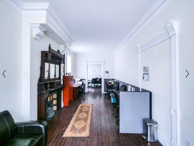 MAIN - 14 Soho St, House attached with 1 bedrooms, 2 bathrooms and 0 parking in Toronto ON | Image 3