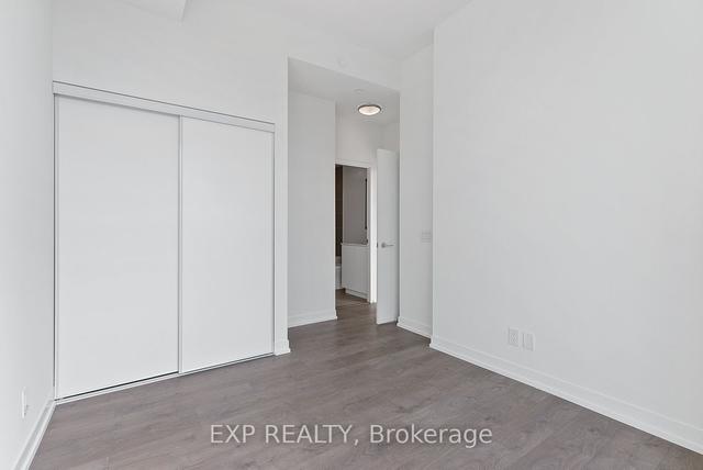 908 - 270 Dufferin St, Condo with 2 bedrooms, 2 bathrooms and 0 parking in Toronto ON | Image 6