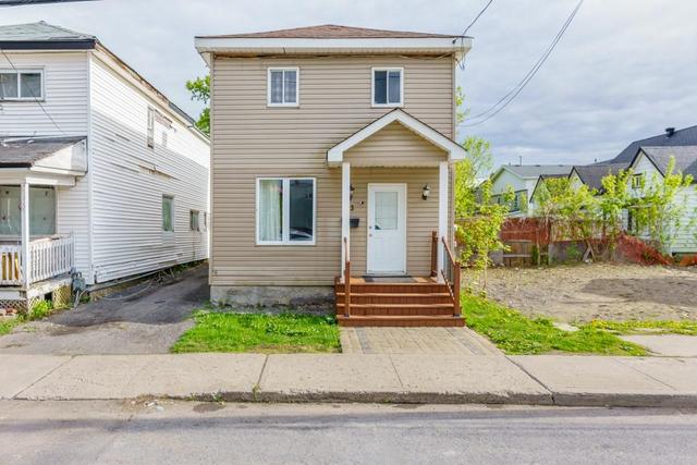 43 Lennox St, House detached with 3 bedrooms, 2 bathrooms and 2 parking in Cornwall ON | Image 1