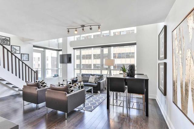 909 - 80 Cumberland St, Condo with 3 bedrooms, 3 bathrooms and 1 parking in Toronto ON | Image 7