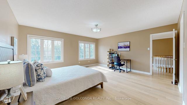 883 Comfort Ln, House detached with 4 bedrooms, 5 bathrooms and 6 parking in Newmarket ON | Image 20