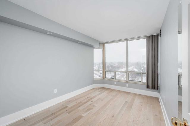 909 - 1320 Islington Ave, Condo with 2 bedrooms, 2 bathrooms and 1 parking in Etobicoke ON | Image 2