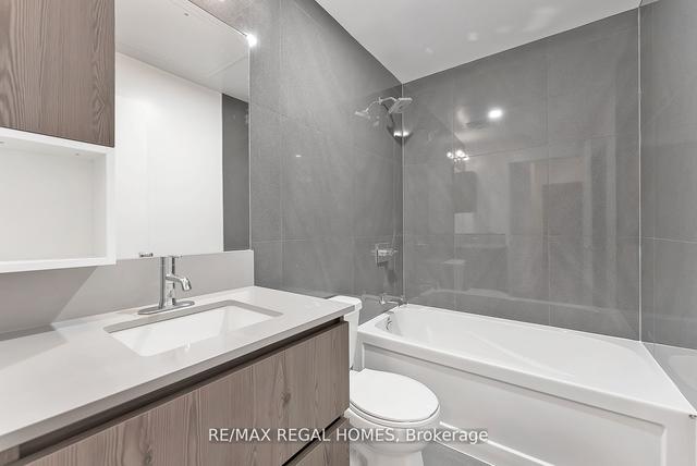 305 - 45 Baseball Pl, Condo with 3 bedrooms, 2 bathrooms and 1 parking in Toronto ON | Image 16