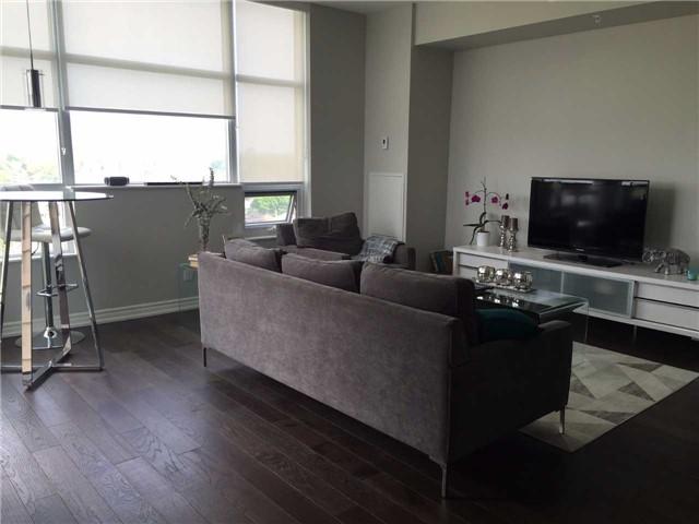 803 - 280 Donlands Ave, Condo with 1 bedrooms, 1 bathrooms and 1 parking in Toronto ON | Image 2