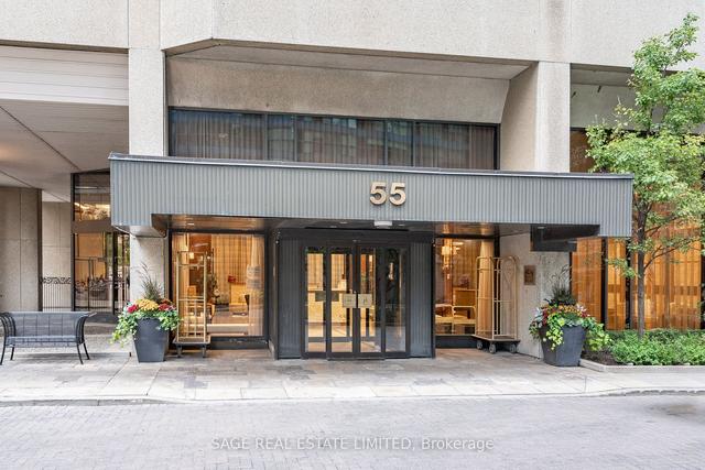 PH13 - 55 Harbour Sq, Condo with 3 bedrooms, 3 bathrooms and 2 parking in Toronto ON | Image 12