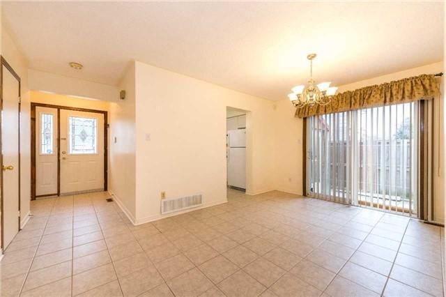 MAIN - 1021 Blairholm Ave, House semidetached with 3 bedrooms, 2 bathrooms and 3 parking in Mississauga ON | Image 10