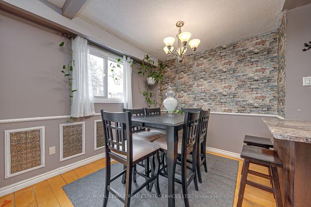 24 Deer Run Cres, Townhouse with 3 bedrooms, 3 bathrooms and 2 parking in Bradford ON | Image 9