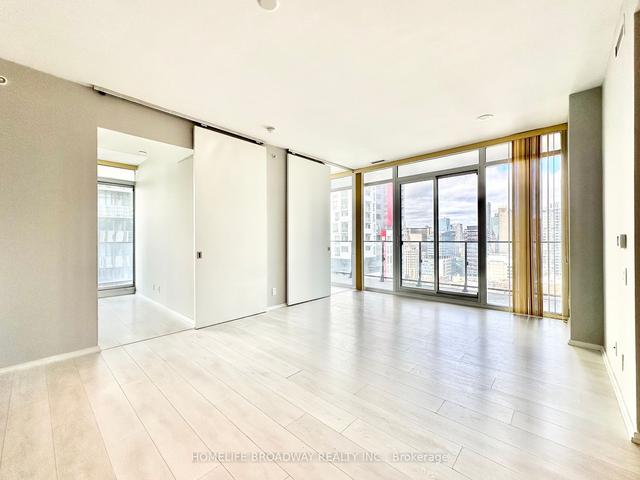 2008 - 125 Peter St, Condo with 2 bedrooms, 1 bathrooms and 0 parking in Toronto ON | Image 12