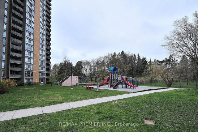 1901 - 10 Martha Eaton Way, Condo with 2 bedrooms, 2 bathrooms and 2 parking in North York ON | Image 15