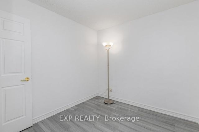 909 - 11 Lee Centre Dr, Condo with 1 bedrooms, 1 bathrooms and 1 parking in Scarborough ON | Image 7