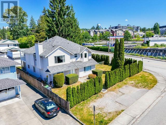 729 Henderson Ave, House detached with 7 bedrooms, 5 bathrooms and 4 parking in Coquitlam BC | Image 31
