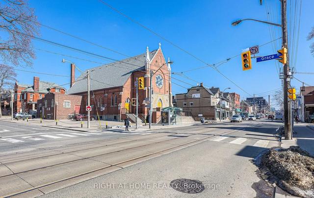 MAIN - 252 Euclid Ave, House semidetached with 3 bedrooms, 2 bathrooms and 1 parking in Toronto ON | Image 20