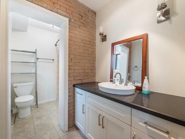 MAIN - 17 Boustead Ave, House detached with 2 bedrooms, 2 bathrooms and 0 parking in Toronto ON | Image 4