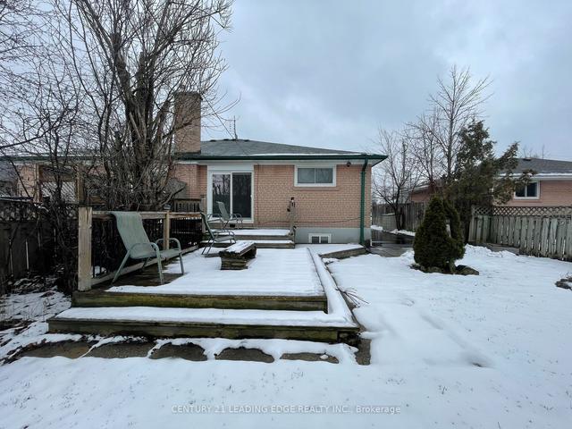 MAIN - 137 Raylawn Cres, House semidetached with 3 bedrooms, 1 bathrooms and 3 parking in Georgetown ON | Image 8