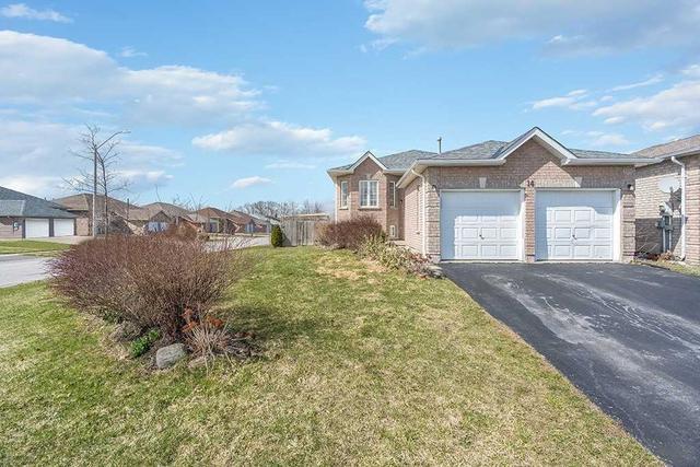 MAIN - 14 Nicole Marie Ave, House detached with 3 bedrooms, 1 bathrooms and 3 parking in Barrie ON | Image 1