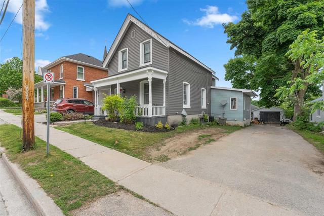 90 Albert St N, House detached with 4 bedrooms, 2 bathrooms and 5 parking in Orillia ON | Image 12