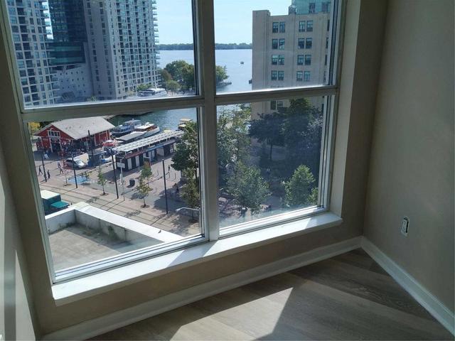 803 - 208 Queens Quay W, Condo with 2 bedrooms, 2 bathrooms and 0 parking in Toronto ON | Image 21