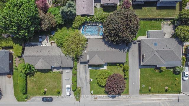 884 Eagle Dr, House detached with 3 bedrooms, 3 bathrooms and 3 parking in Burlington ON | Image 29