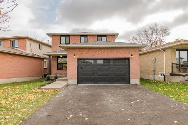 90 Broughton Ave, House detached with 3 bedrooms, 3 bathrooms and 4 parking in Hamilton ON | Image 1