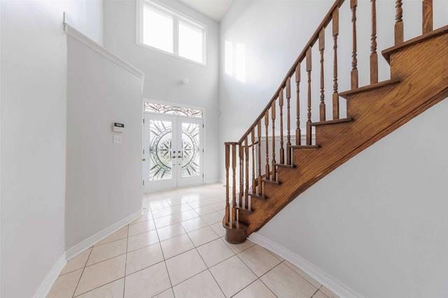 MAIN - 15 Okanagan Dr, House detached with 4 bedrooms, 3 bathrooms and 2 parking in Brampton ON | Image 14