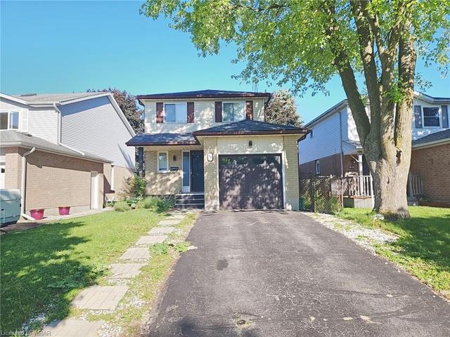 90 Brembel St, House detached with 3 bedrooms, 2 bathrooms and 2 parking in Kitchener ON | Image 1