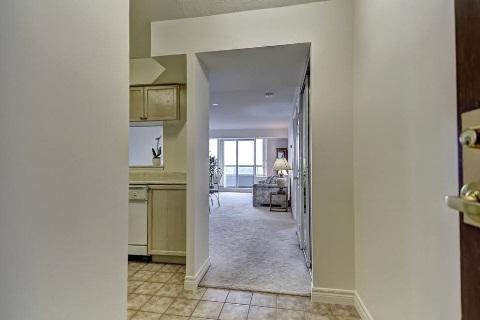 PH210 - 2 Covington Rd, Condo with 2 bedrooms, 2 bathrooms and 1 parking in North York ON | Image 2