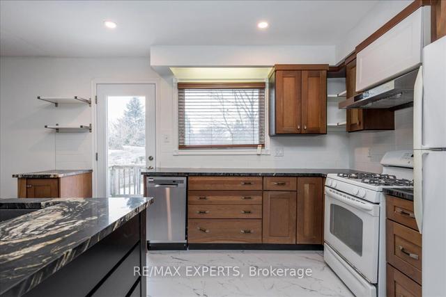 MAIN - 208 Pine Dr, House detached with 3 bedrooms, 1 bathrooms and 2 parking in Barrie ON | Image 8
