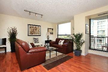 803 - 47 St Clair Ave W, Condo with 2 bedrooms, 2 bathrooms and 1 parking in Toronto ON | Image 2