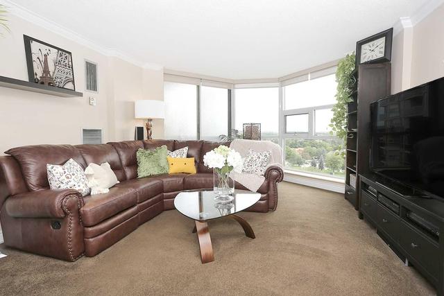 909 - 10 Dean Park Rd, Condo with 2 bedrooms, 2 bathrooms and 2 parking in Scarborough ON | Image 9
