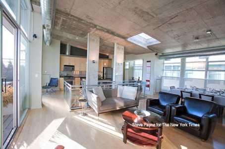 PH04 - 388 Richmond St W, Condo with 2 bedrooms, 3 bathrooms and 1 parking in Toronto ON | Image 3