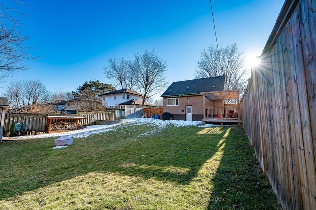1409 Augustine Dr, House detached with 3 bedrooms, 2 bathrooms and 4 parking in Burlington ON | Image 15