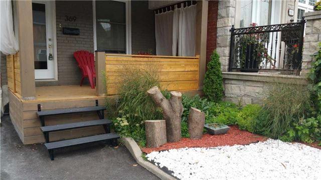 MAIN - 369 Bartlett Ave, House detached with 3 bedrooms, 1 bathrooms and 2 parking in Toronto ON | Image 3