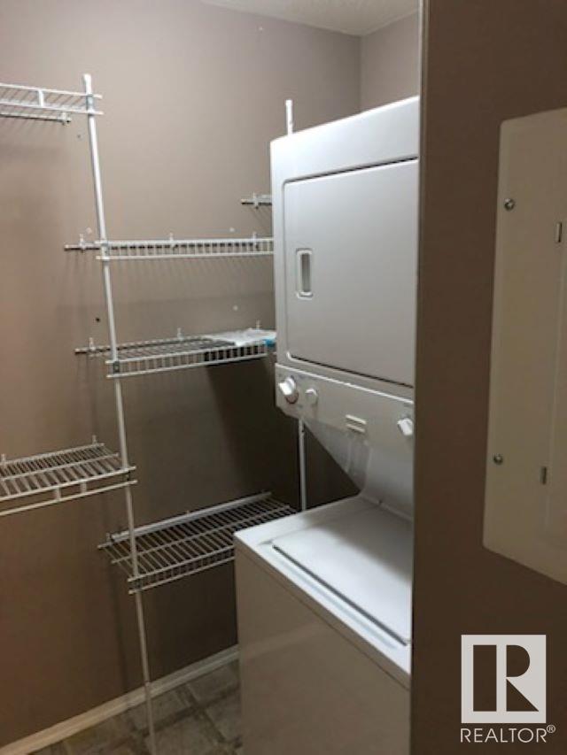 421 - 4309 33 St, Condo with 2 bedrooms, 1 bathrooms and 1 parking in Stony Plain AB | Image 6