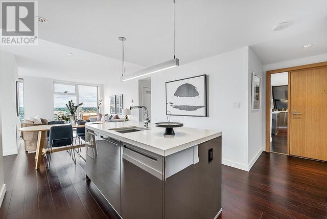 3309 - 777 Richards St, Condo with 2 bedrooms, 2 bathrooms and 1 parking in Vancouver BC | Image 10