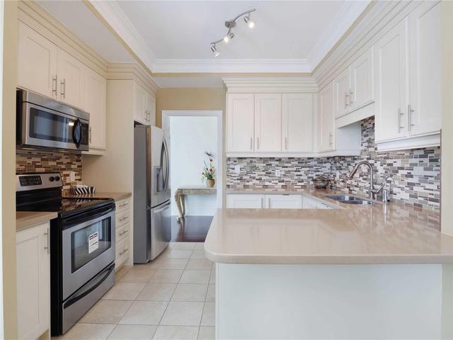 PH-201 - 18 Harding Blvd, Condo with 3 bedrooms, 3 bathrooms and 2 parking in Richmond Hill ON | Image 13